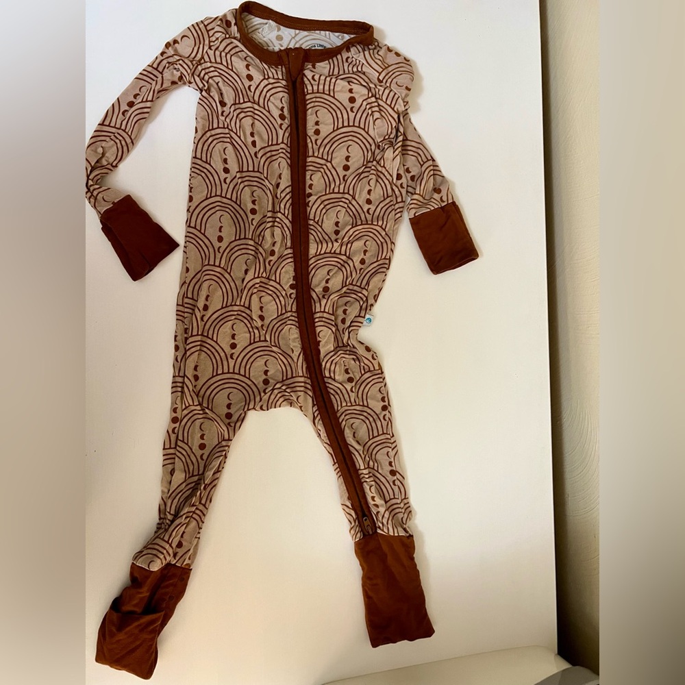 Bamboo baby pajama zippy 6-12m Moon phases, boho, neutral